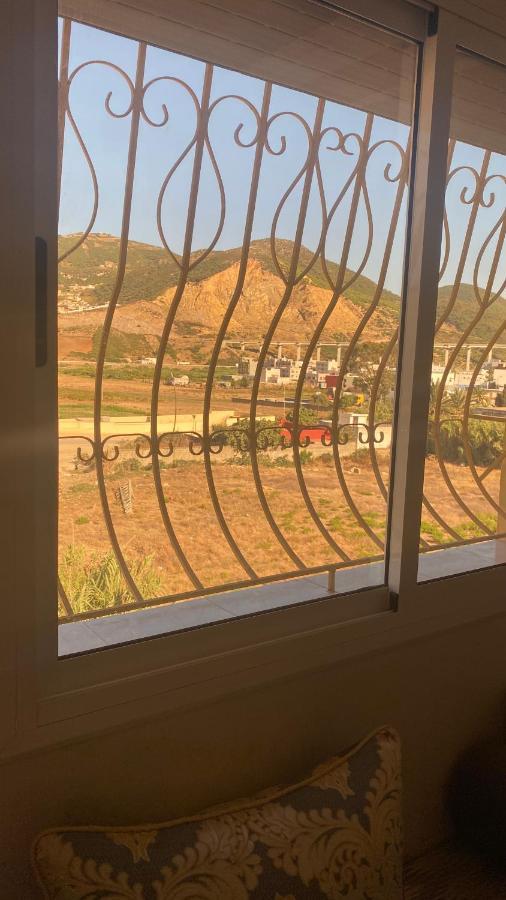 Big Appartement In Ksar Sgher And Close Ksar es Sghir Exterior photo